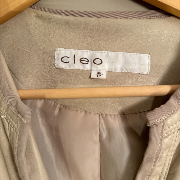 Ladies Pleather Jacket - Picture 3 of 10